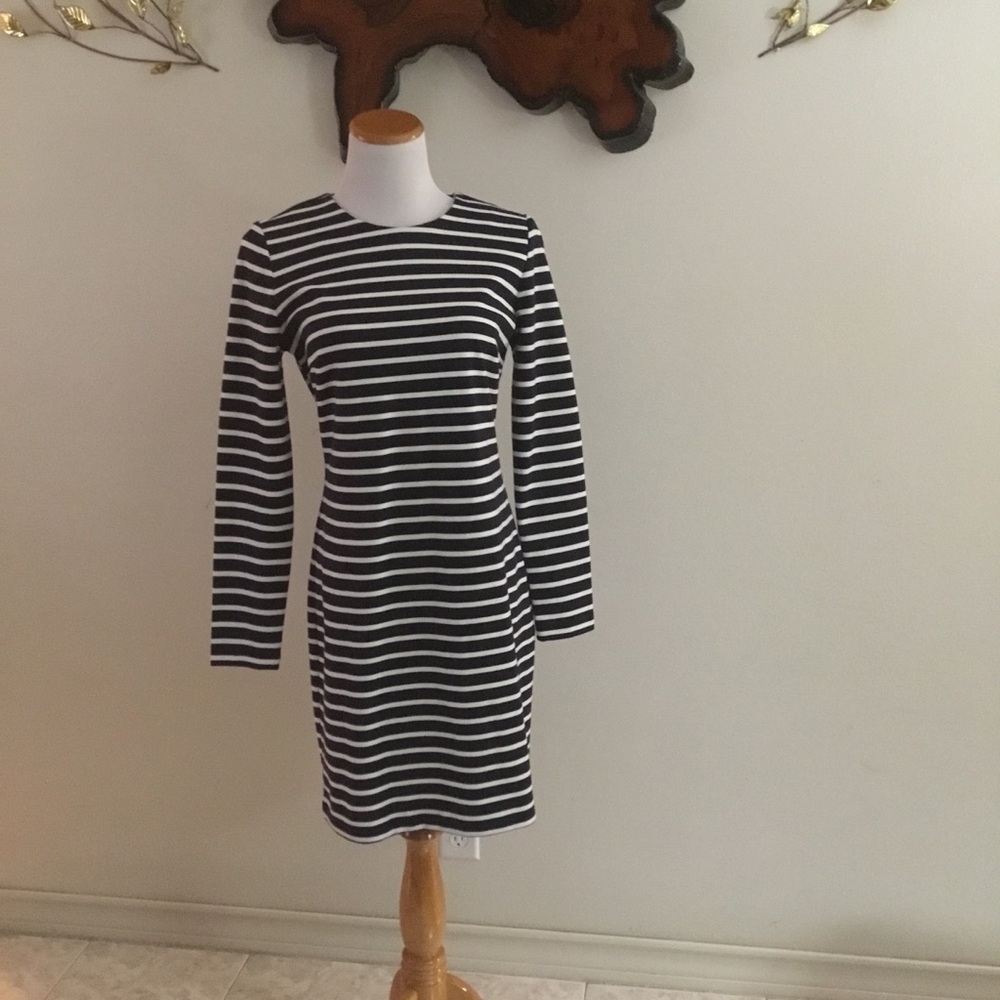 MICHAEL KORS LONG SLEEVE MIDI BLACK & WHITE STRIPE DRESS/ SIZE S/ NWOT